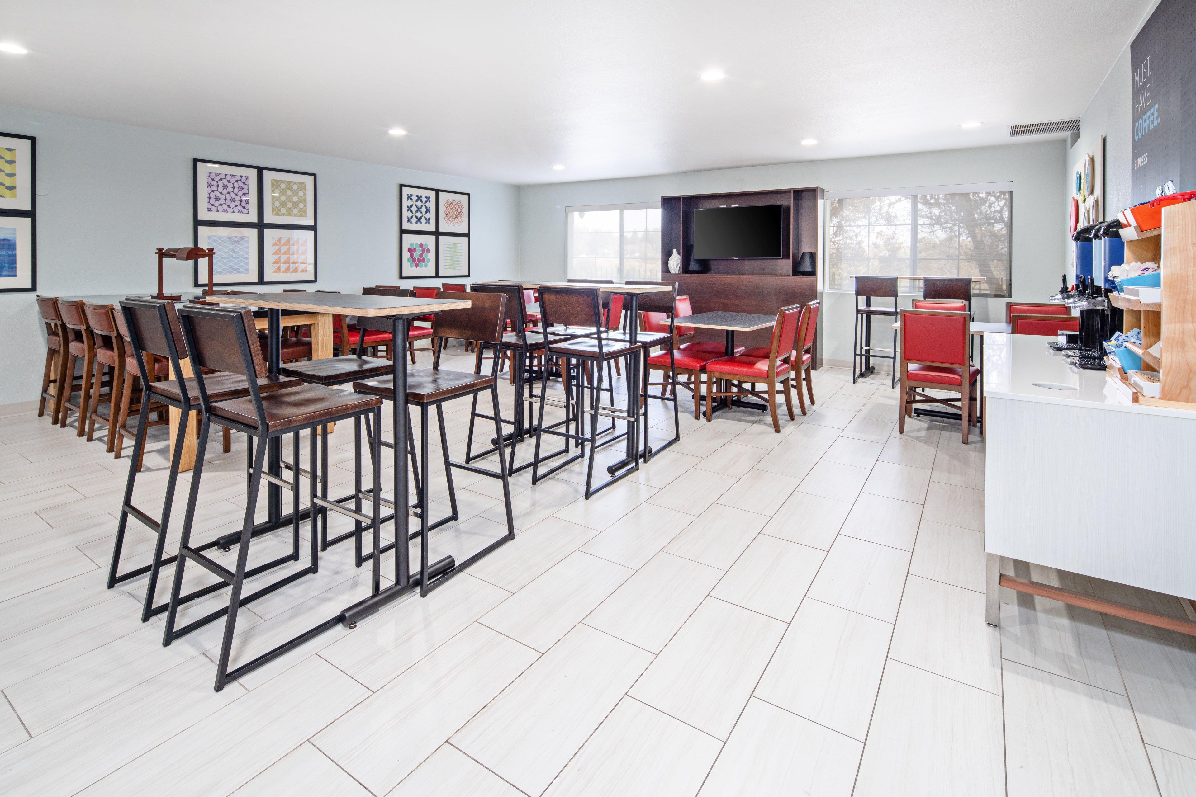Holiday Inn Express & Suites Watsonville By Ihg Экстерьер фото