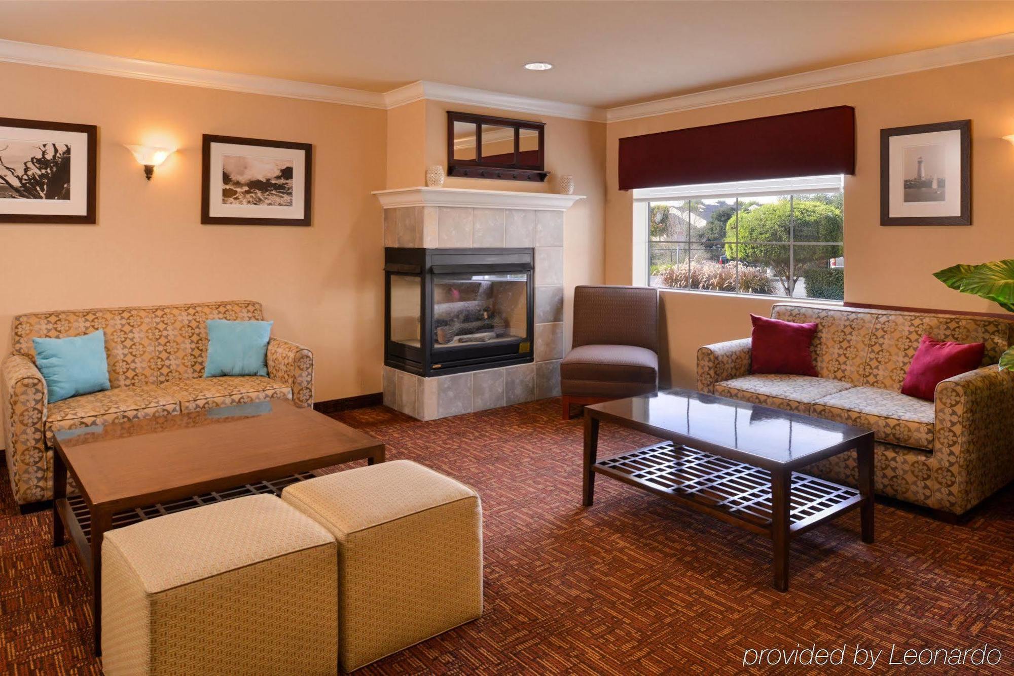 Holiday Inn Express & Suites Watsonville By Ihg Экстерьер фото