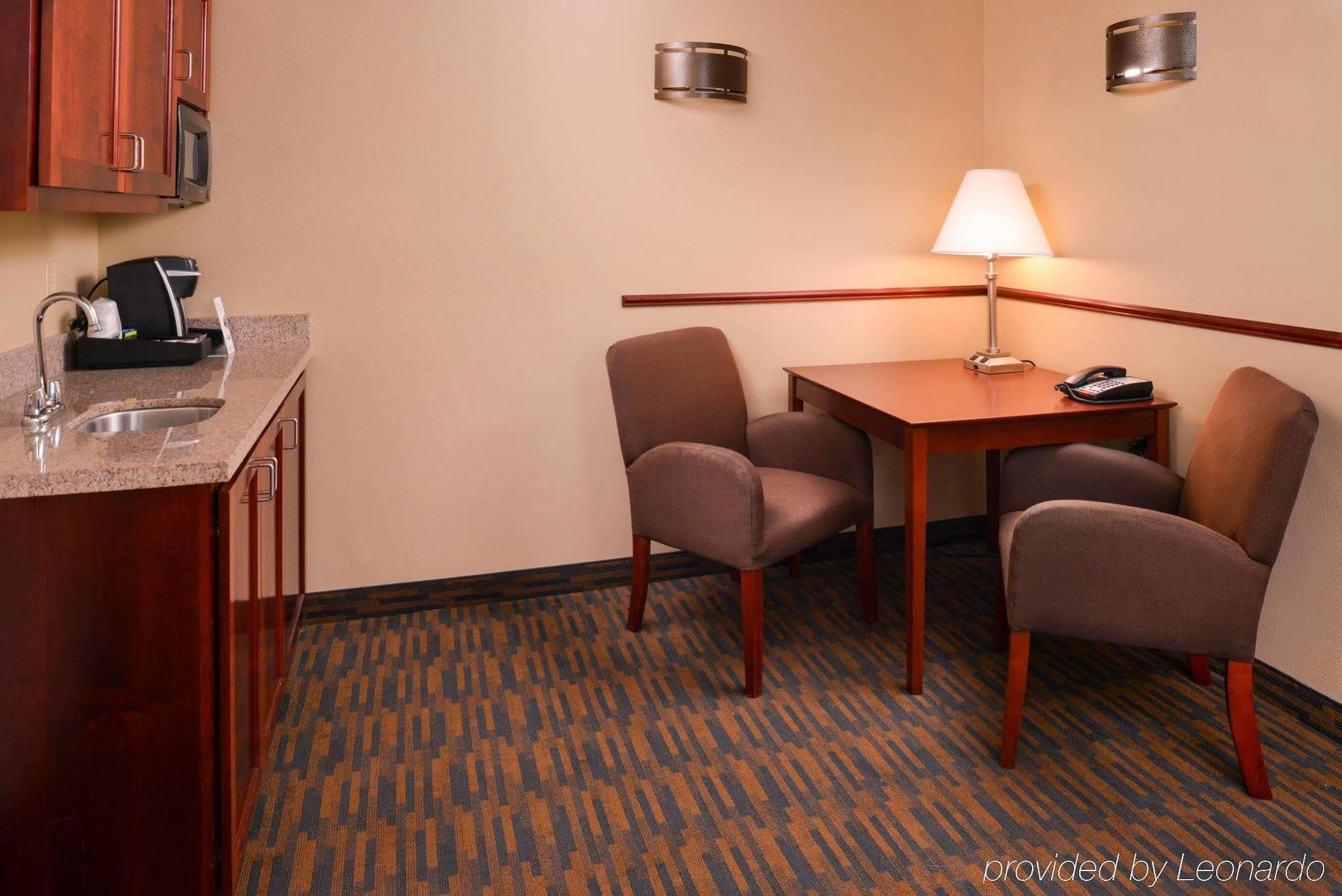 Holiday Inn Express & Suites Watsonville By Ihg Экстерьер фото