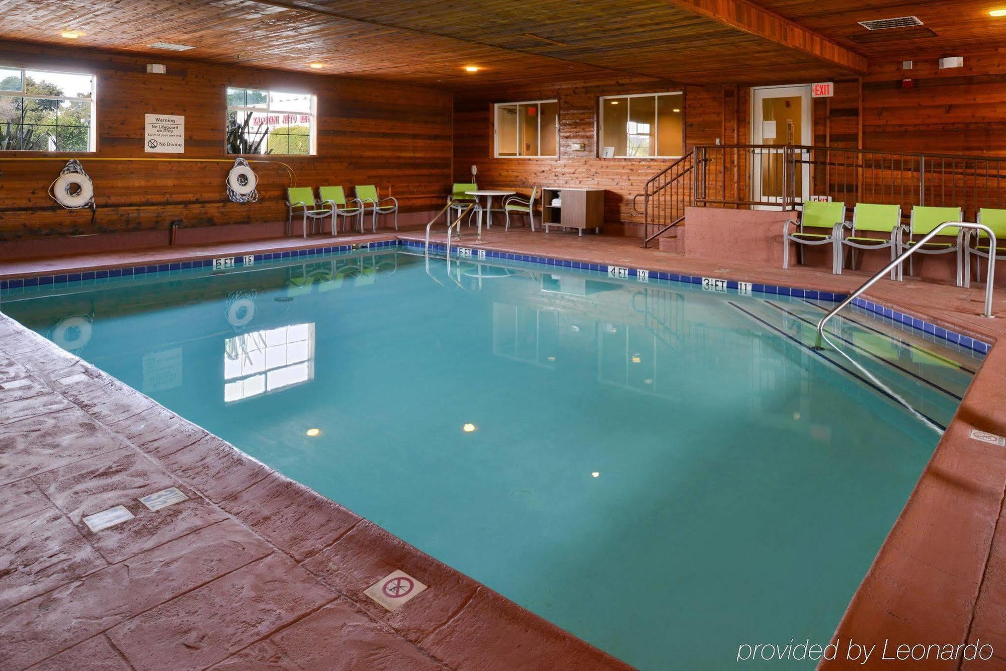 Holiday Inn Express & Suites Watsonville By Ihg Экстерьер фото