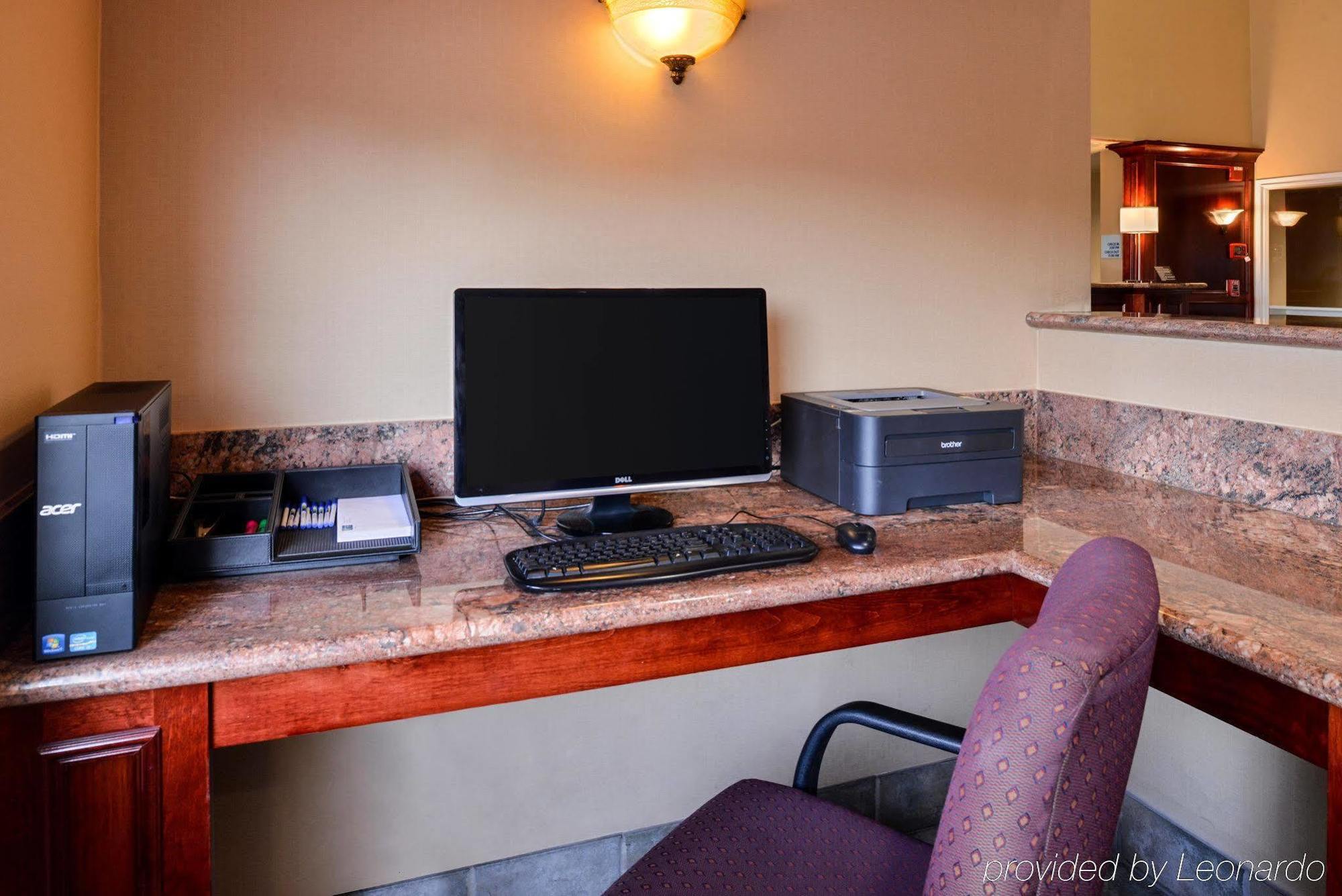 Holiday Inn Express & Suites Watsonville By Ihg Экстерьер фото