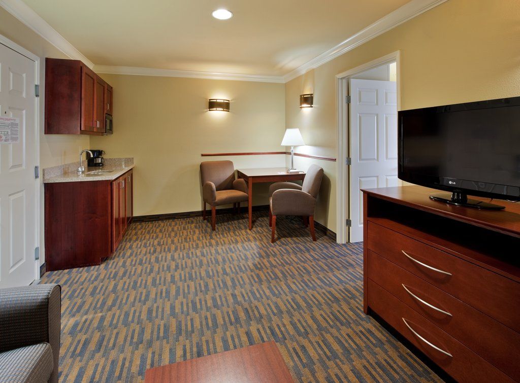 Holiday Inn Express & Suites Watsonville By Ihg Экстерьер фото